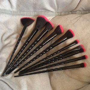 Black Unicorn Blood Makeup Brushes